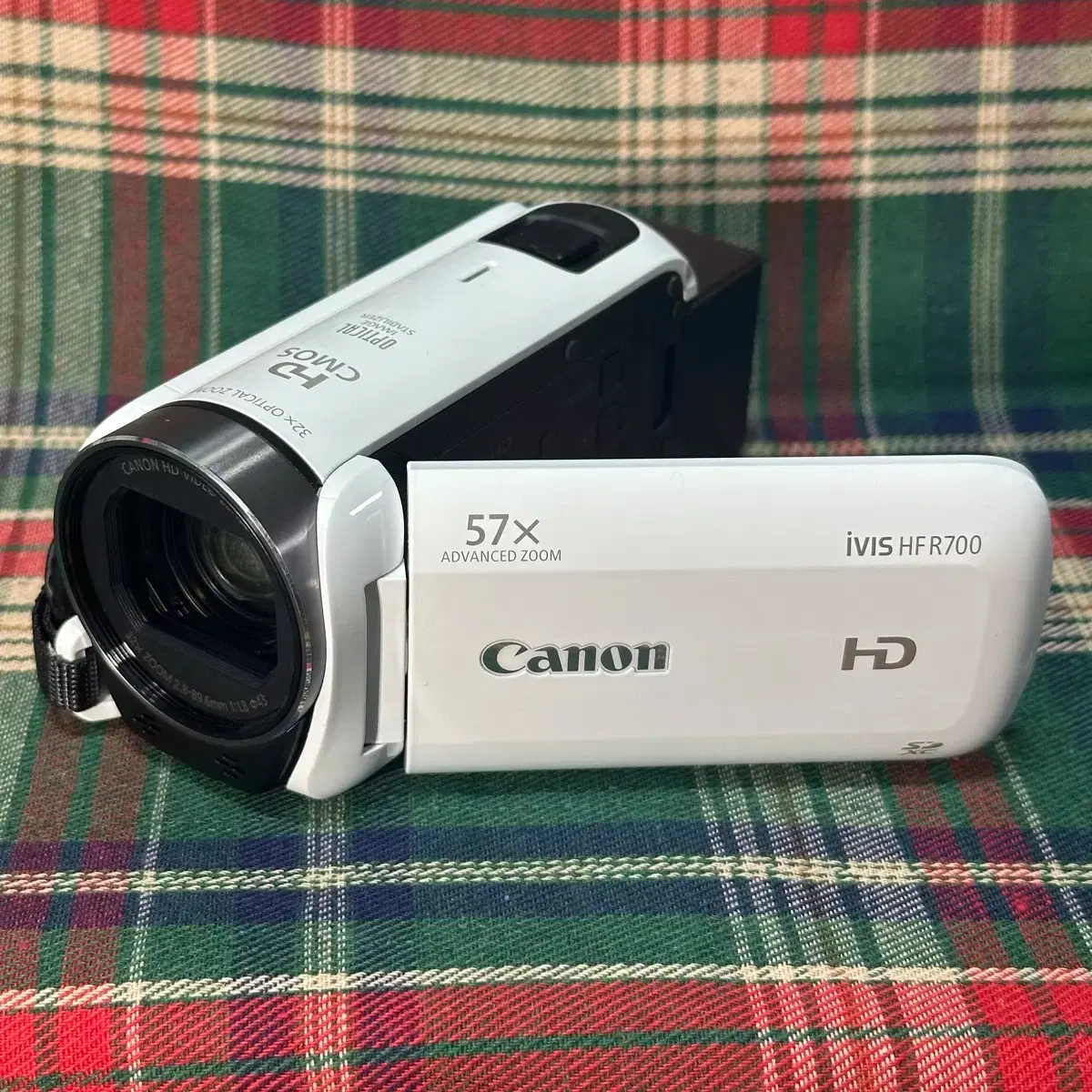 Canon iVIS HFR700 ビデオカメラ 本体 Canon iVIS HFR700 ビデオカメラ 本体 CANON iVIS HF R700 価格比較